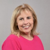 Julie Lawson, Pahr
