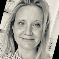 Sandra Bryett