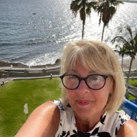 Clare Ingiszi