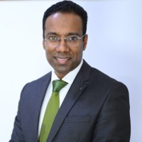 Dr. Simon Thomas