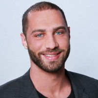 Dr. Mario Karolyi, Emba
