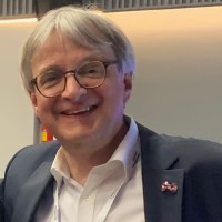 Dr. Karsten Machholz