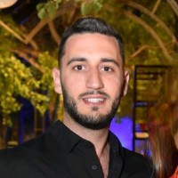 Yakir Arazi