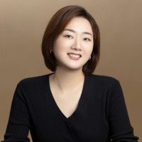 Susan Y.