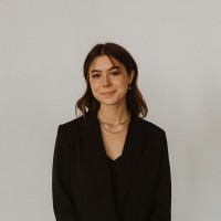 Anna English