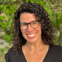 Carly Nodulman, Arm