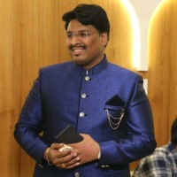 Satish Nadar