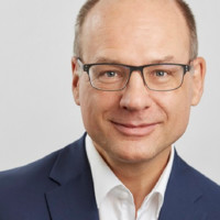 Dr. Michael Pfiffner