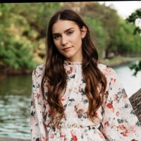 Elizabeth Schultz