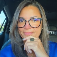 Katia Oliveira