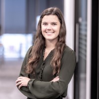 Frances Lunte, Pe, Mba