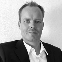 Stefan Bayer