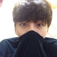 杨依伦