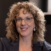 Julie Barr