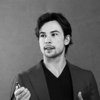 Max Nuyen