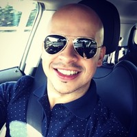 José E Hernández