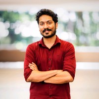 Balu M