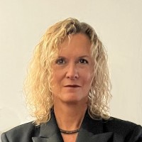 Véronique Adam