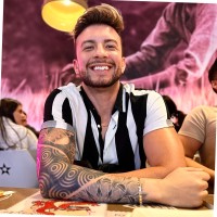 Steven León