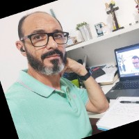 Adriano Santos