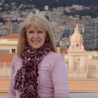 Lynda Ross, PhD, AdvAPD, SFHEA
