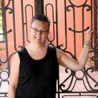 Shelly Cole