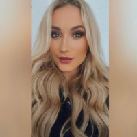 Chloe Loxton