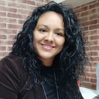 ☛ Yesenia Hernández