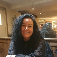 Julie Roberts