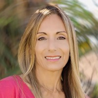 Larissa Arraiza-Pattison, Realtor