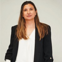 Paula Perera, Mba