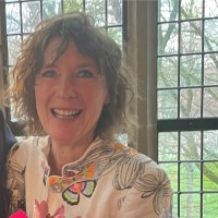 Annelies Voorneveld