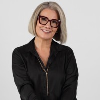 Svetlana Loginow Escalona