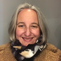 VIKKI BINNS