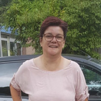 Ester Hazenbosch