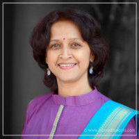 Dr Manisha Khare