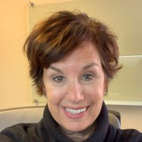 Julie Boyajian Lind