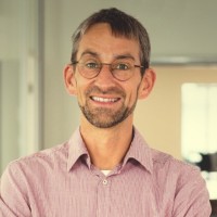 Dr. Boris Hübener