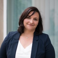 Monika Holhut