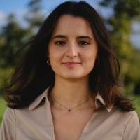 Inés Larrucea Furones