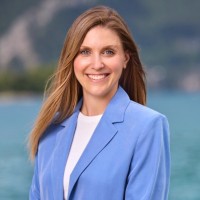 Gina Speerli-Garaventa , EMBA