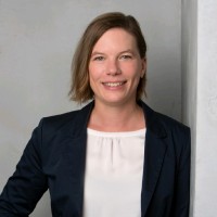 Dr. Lisa Stahl