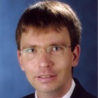 Dr. Robert Willhelm