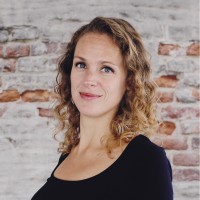 Malou De Jong