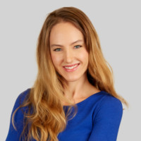 Corinna Miller