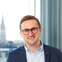 Jens E.