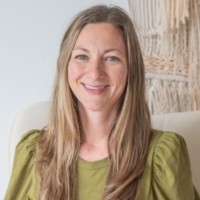 Suzanne Hansson