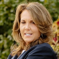 Tina Edge