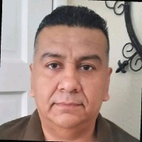 Roberto Linares