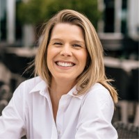 Laura BornmannLaura Bornmann is an Influencer